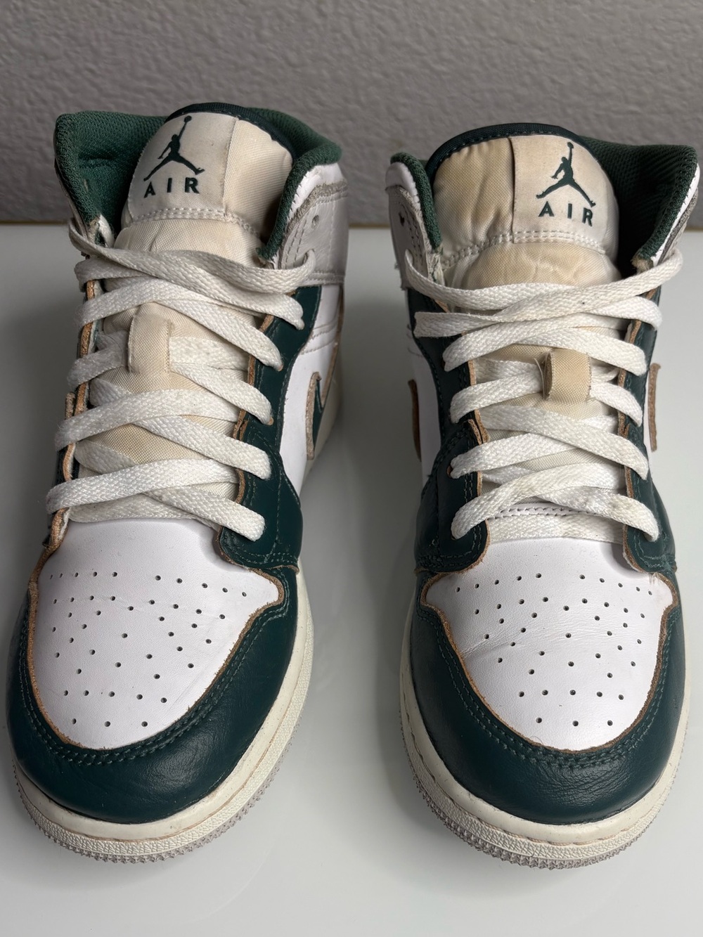 Air Jordan 1 Mid SE Oxidized Green Boys’ Size 6.5